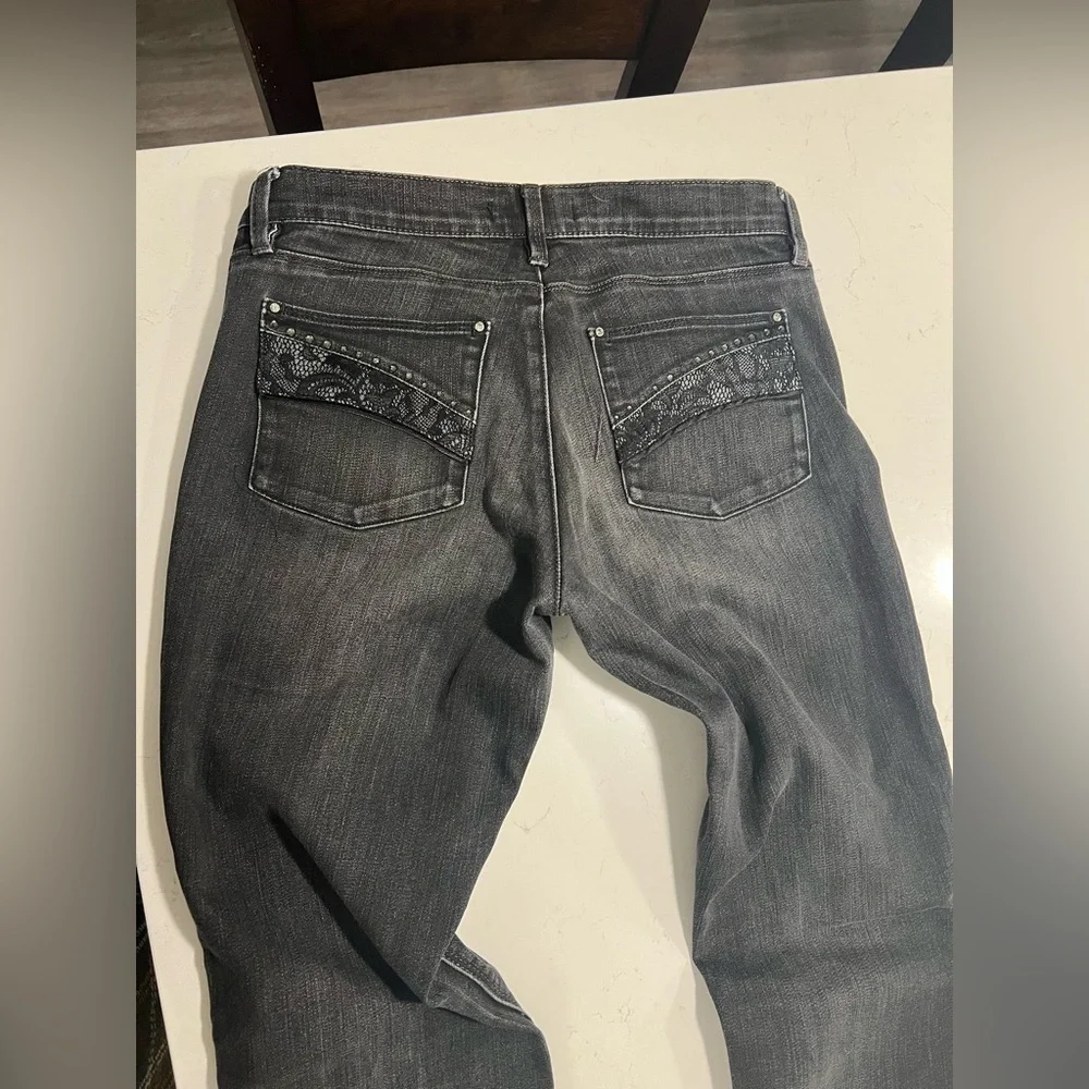WHBM Noir Slim Leg Black Jeans size 6R